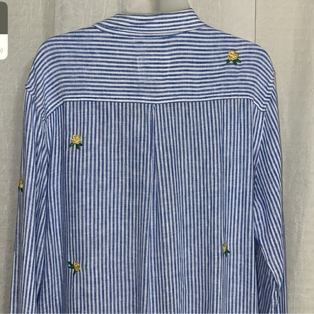 Rails L Charli Blue White Vertical Stripes Yellow Green Embroidered Roses Shirt - Picture 14 of 15